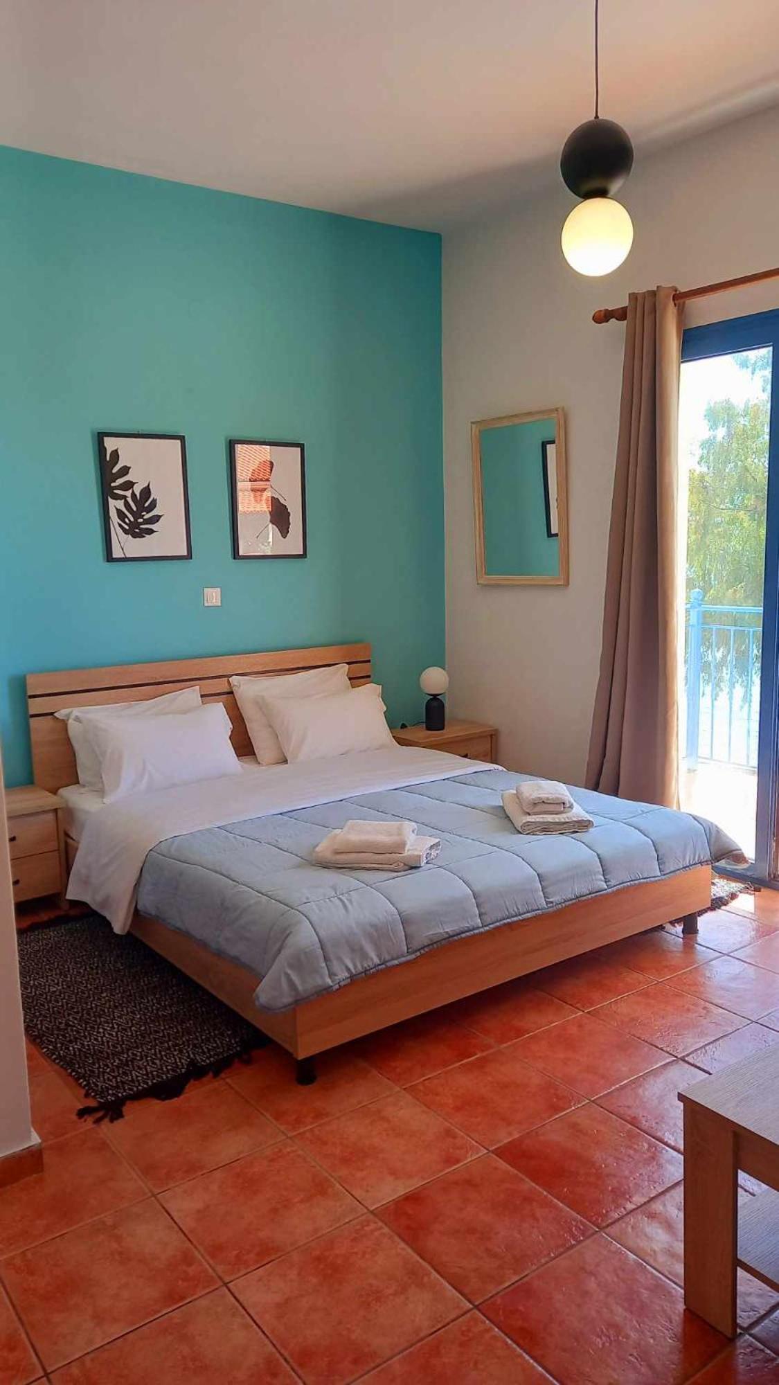 Apartamento Στούντιο Με Θέα Τη Θάλασσα Itea Exterior foto